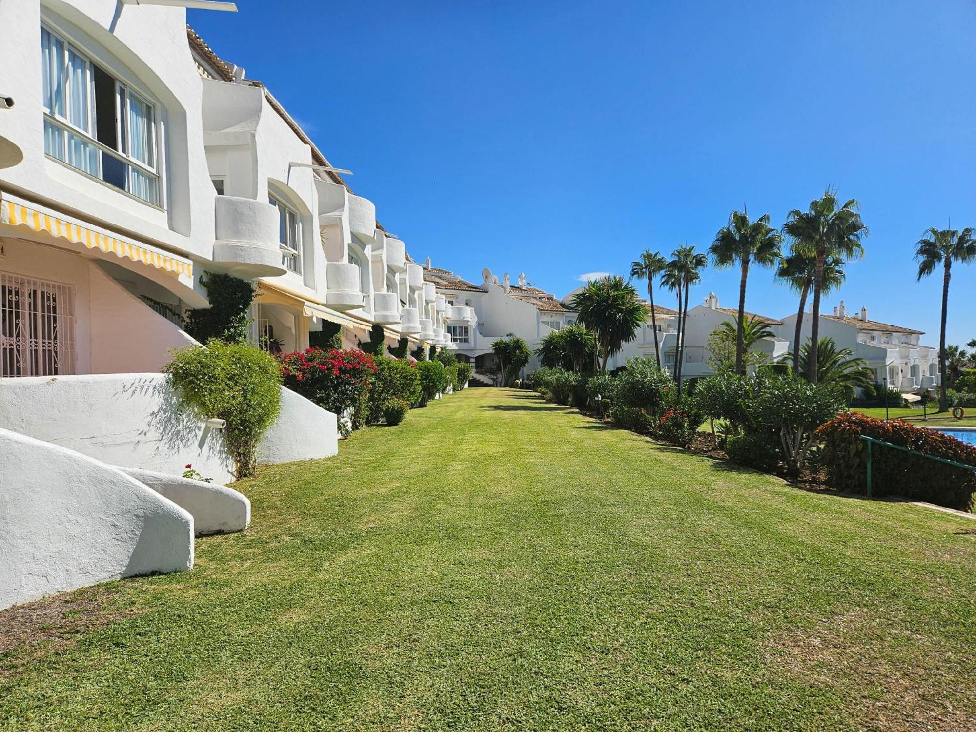 One Bedroom Apartment In Jardines De Calahonda MIJAS COSTA Kültér fotó