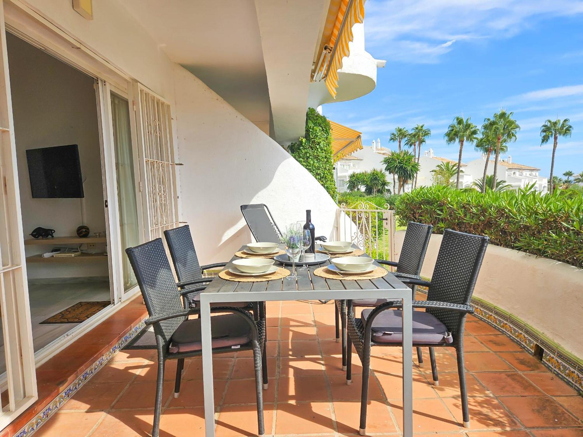 One Bedroom Apartment In Jardines De Calahonda MIJAS COSTA Kültér fotó