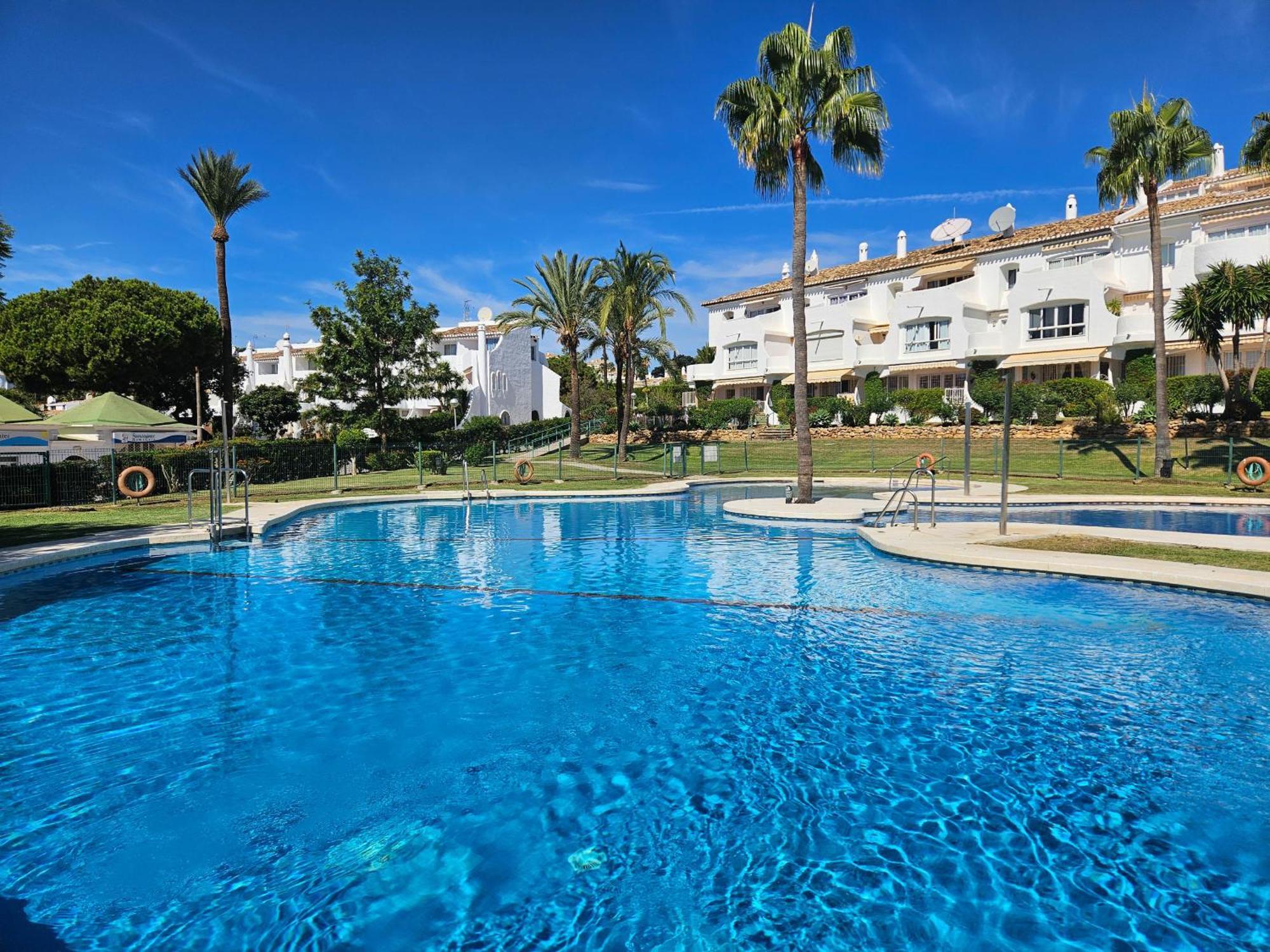 One Bedroom Apartment In Jardines De Calahonda MIJAS COSTA Kültér fotó